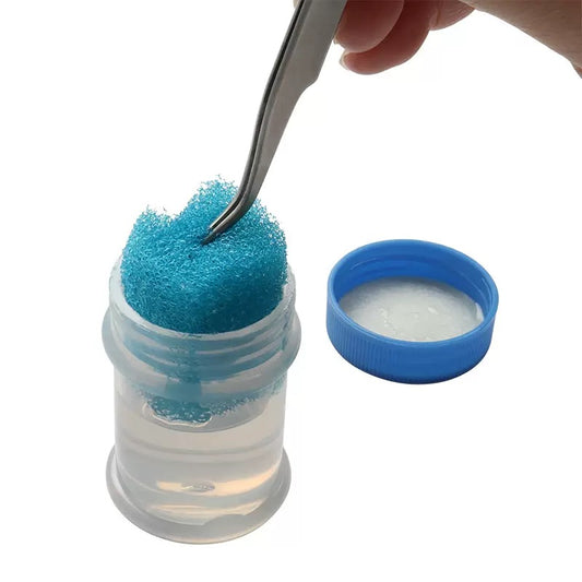 Tweezer cleaner