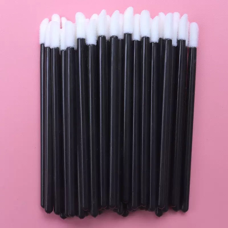 Lip brush